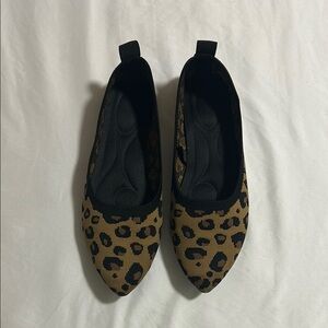Mia Leopard Print Women's Flats